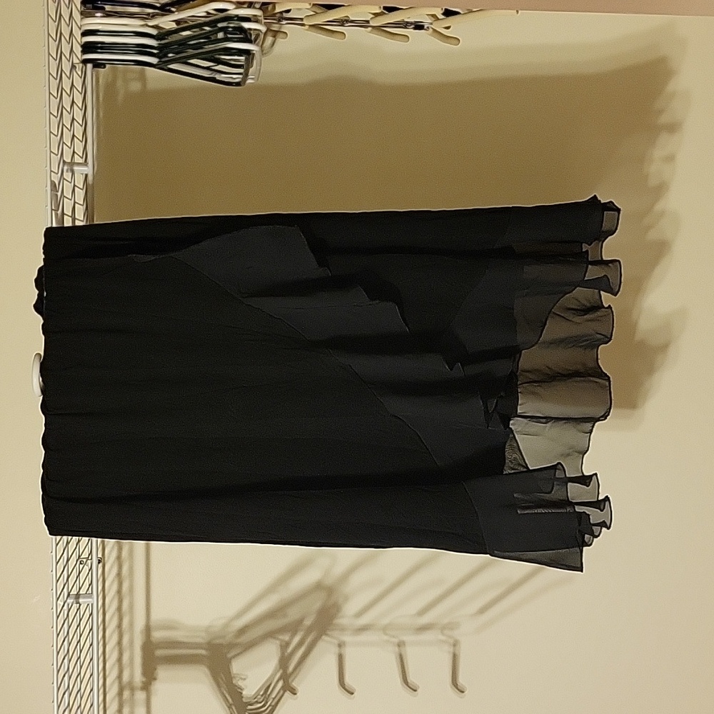 Women's 3/4 length skirt
